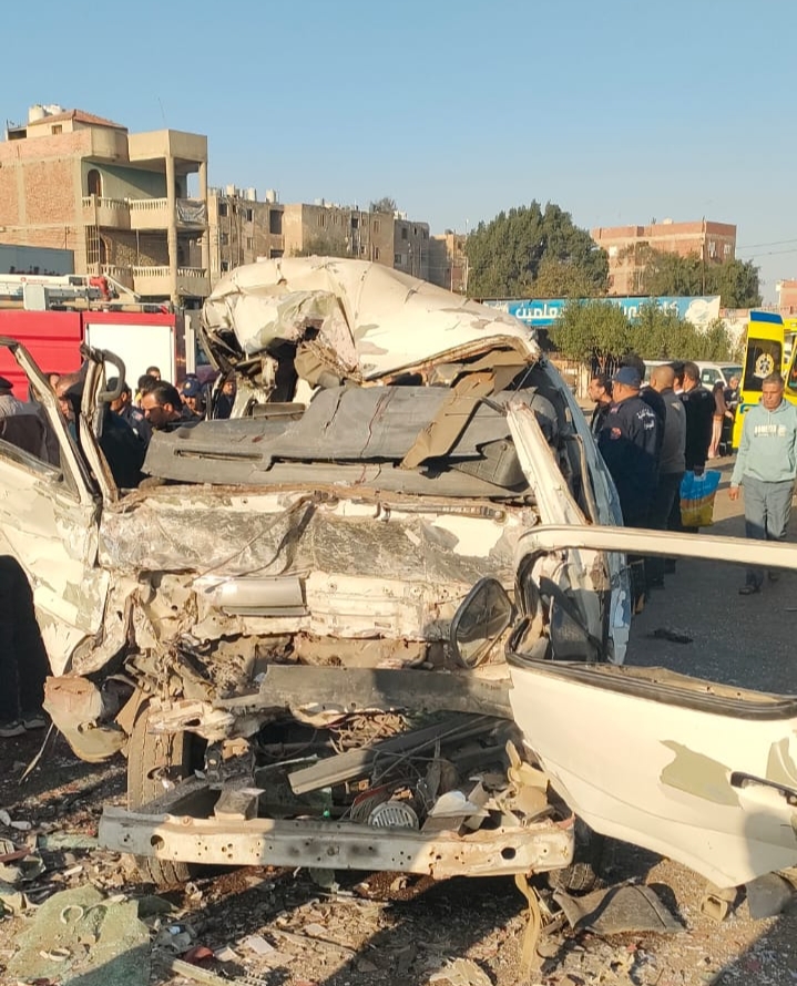 إرتفاع ضحايا حادث الطريق الصحراوي بالبحيرة إلى 4 وفاة و 19 مصاباً.