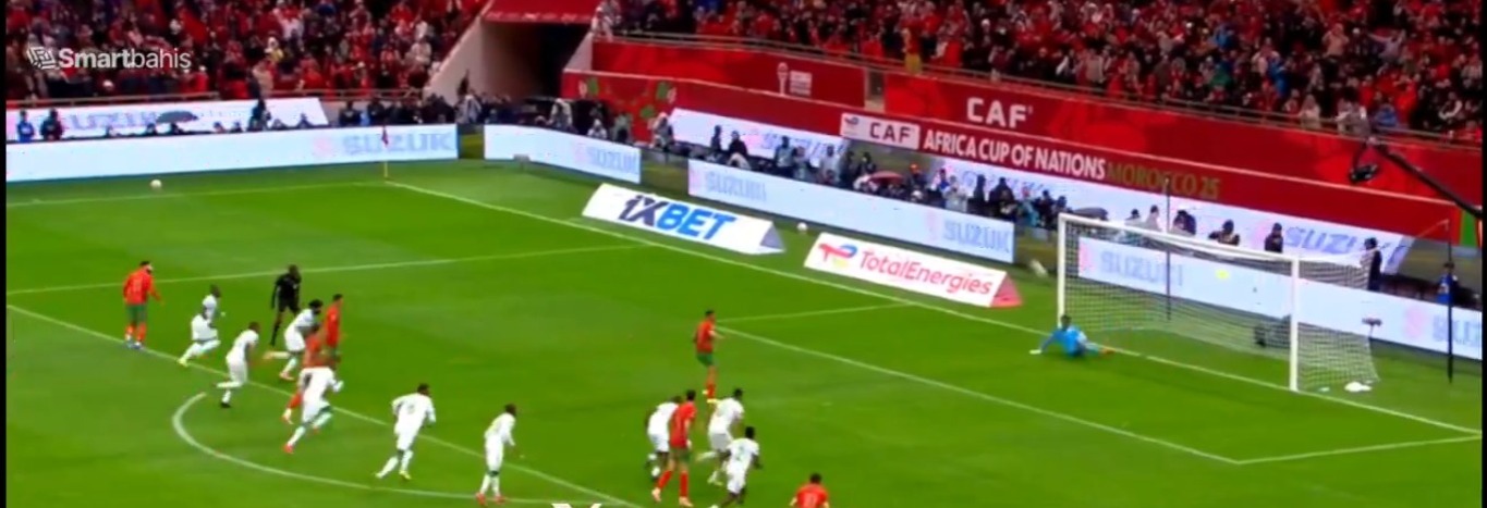 رحيمي يهدر ركلة جزاء في افتتاح كأس أمم أفريقيا 2025 أمام جزر القمر