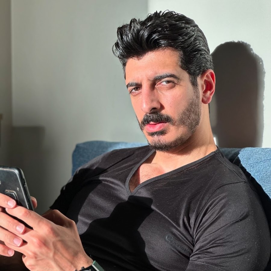 بكفالة نصف مليون جنيه.. إخلاء سبيل "شاكر محظور" في قضية الفيديوهات الخادشة وغسل الأموال