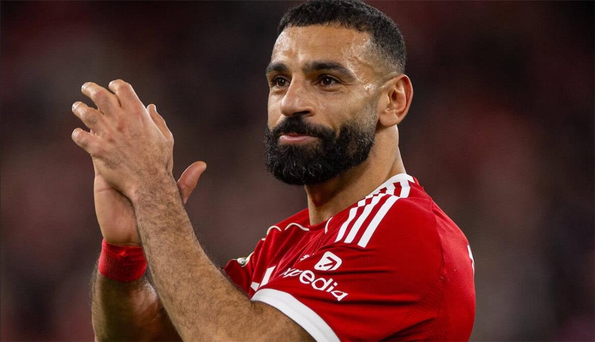 أنفيلد يهتز بهتاف وداع محمد صلاح إلى بطولة إفريقيا