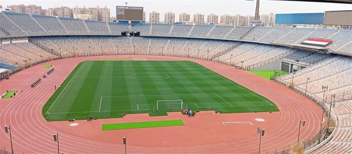 «كاف» يُخطر اتحاد الكرة بقائمة الملاعب المصرية المعتمدة لاستضافة البطولات القارية