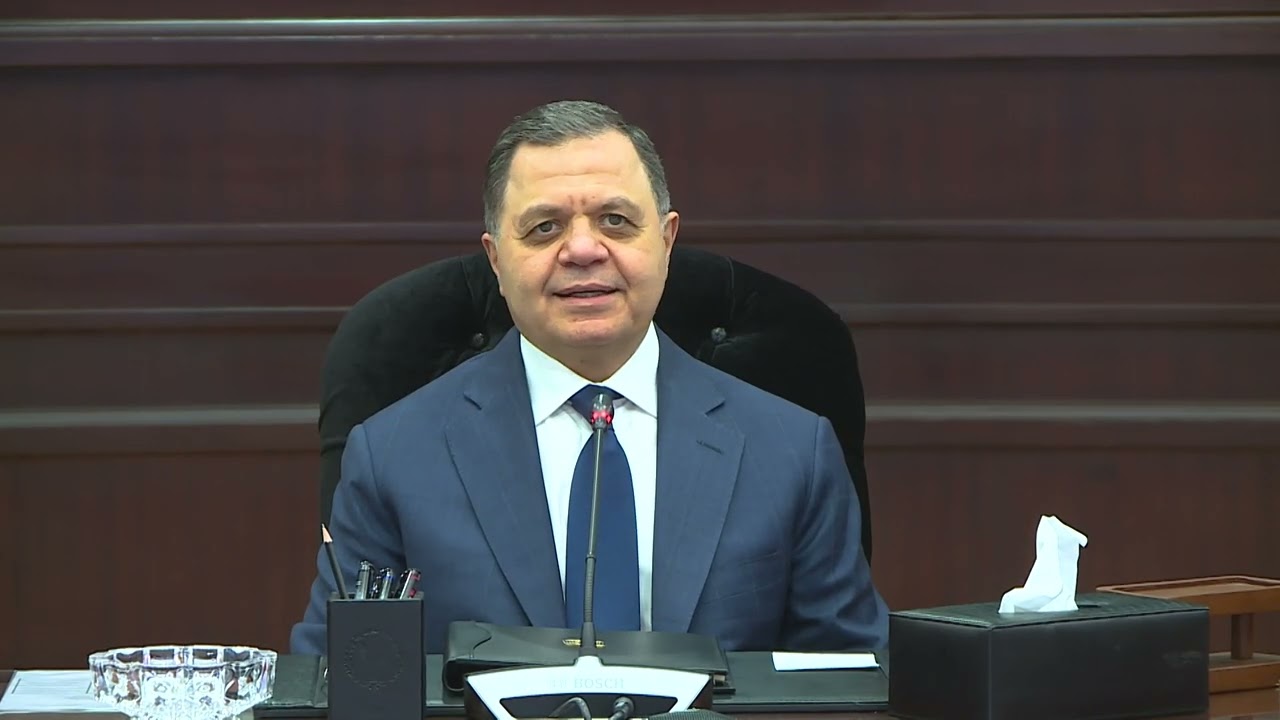 وزير الداخلية يهنئ رئيس الجمهورية وكبار رجال الدولة بالعام الميلادي الجديد