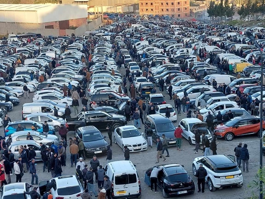 رئيس رابطة السيارات السابق يكشف مفاجأة: انخفاض جديد بأسعار السيارات مطلع 2026