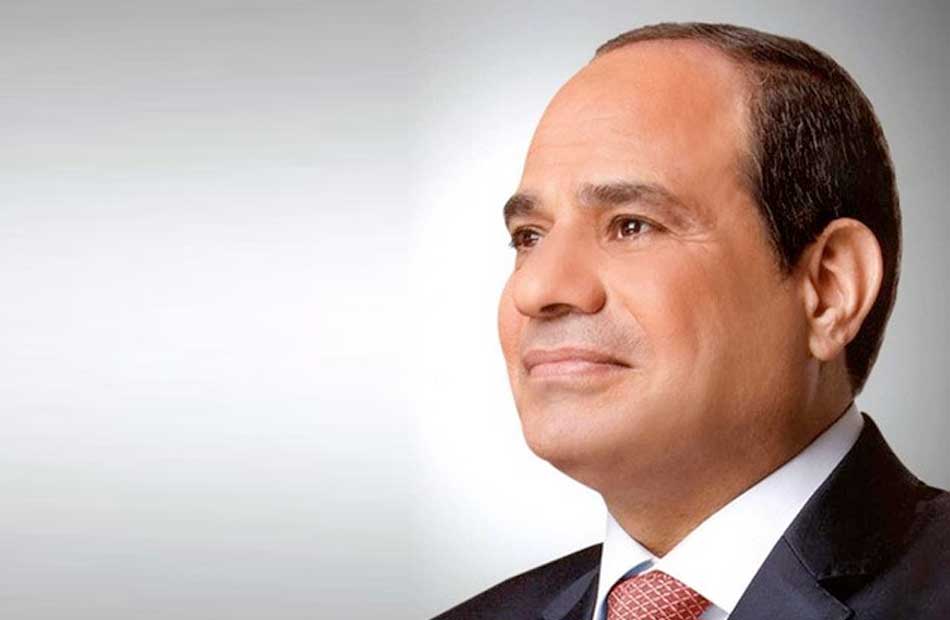 الرئيس السيسي يستعرض مع الفريق أسامة ربيع بيان حركة الملاحة في قناة السويس