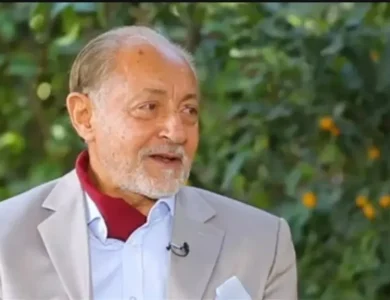 الفنان عبد العزيز مخيون