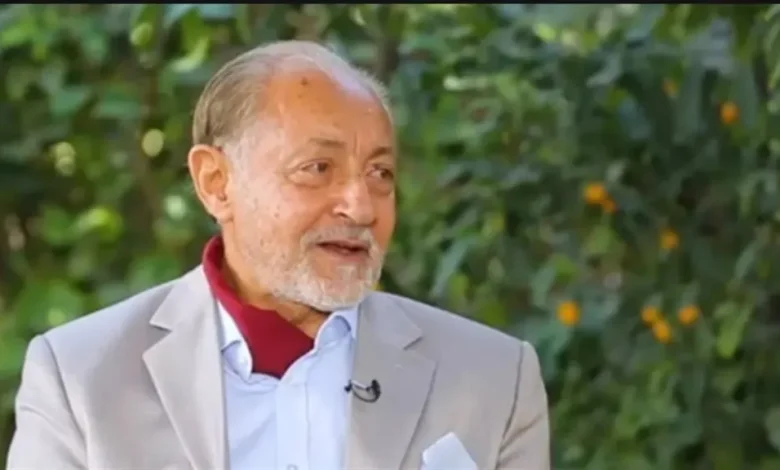 الفنان عبد العزيز مخيون