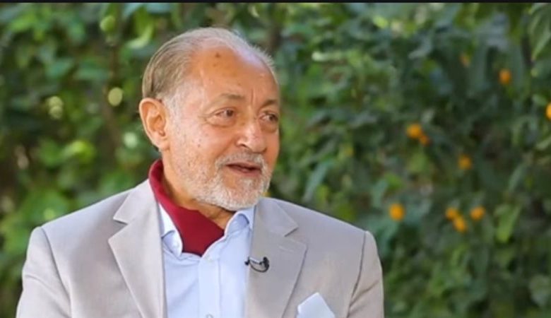 عبد العزيز مخيون