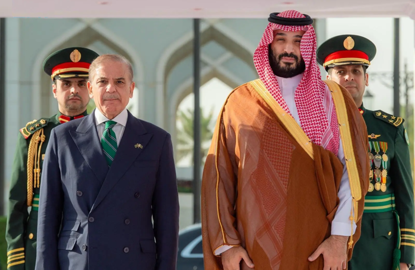 تحالف ثلاثى جديد قد يغير موازين القوى بالشرق الأوسط..تركيا وباكستان والسعودية