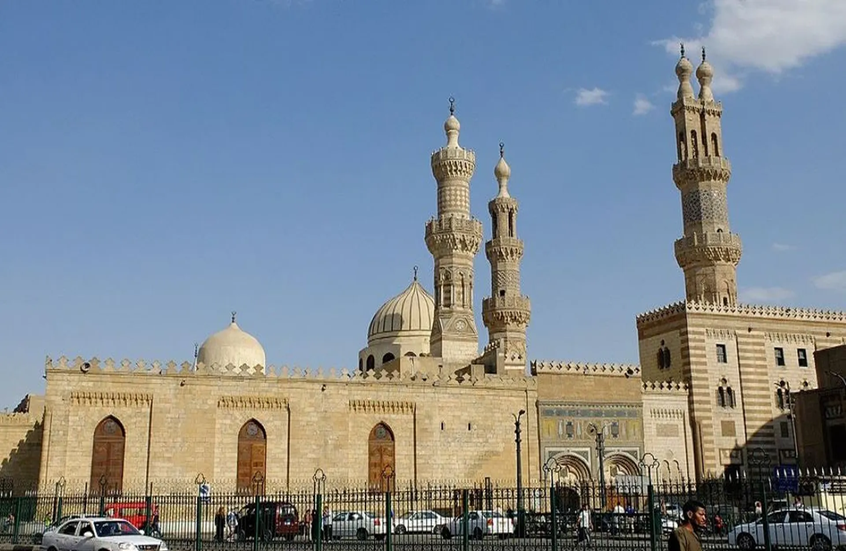 الأزهر : الإساءة إلى رسول الله جريمة مستنكرة واعتداء سافر على مقدسات المسلمين ومشاعرهم