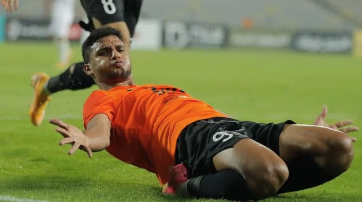 إصابة مهاجم منتخب مصر في تدريبات الفراعنة قبل مواجهة بنين