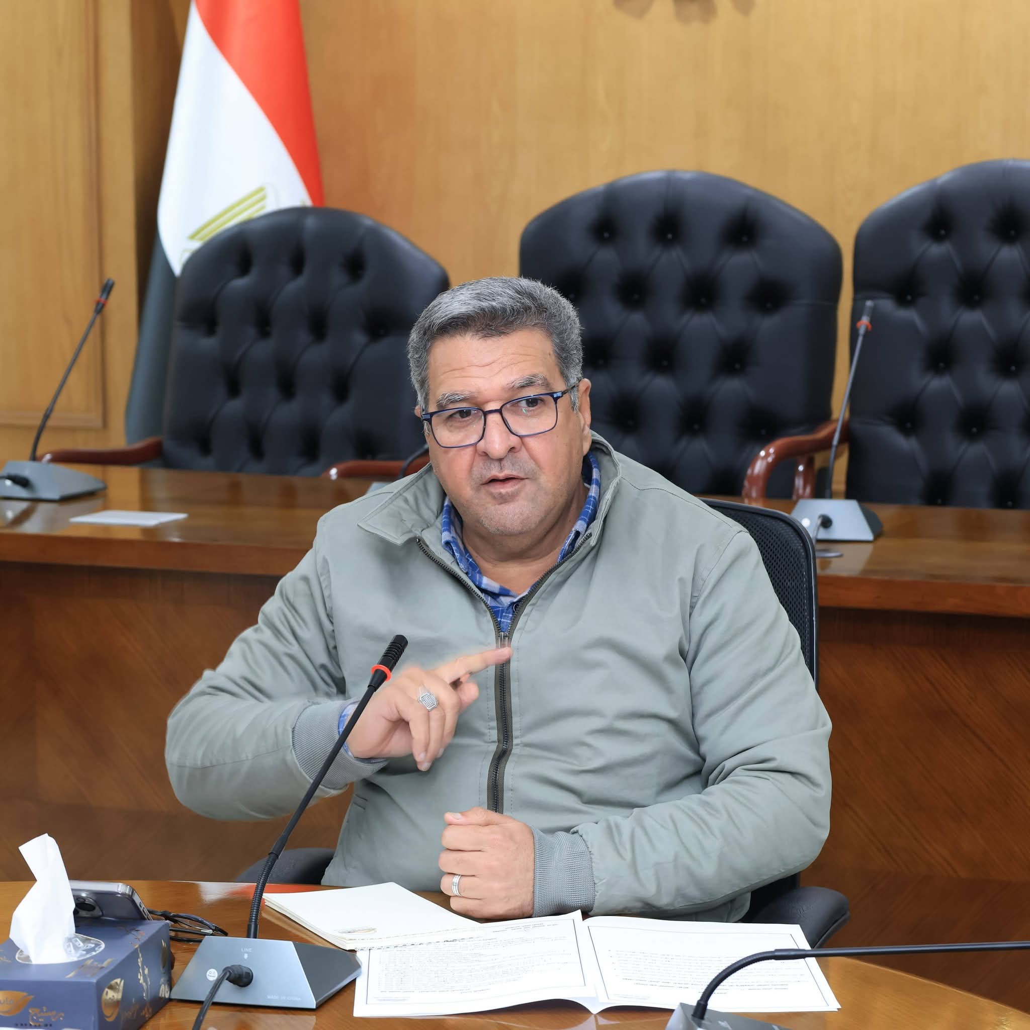 مرعى يتابع نسب تنفيذ مشروع رصف وتطوير طريق الإخلاص بالطالبية والعمرانية