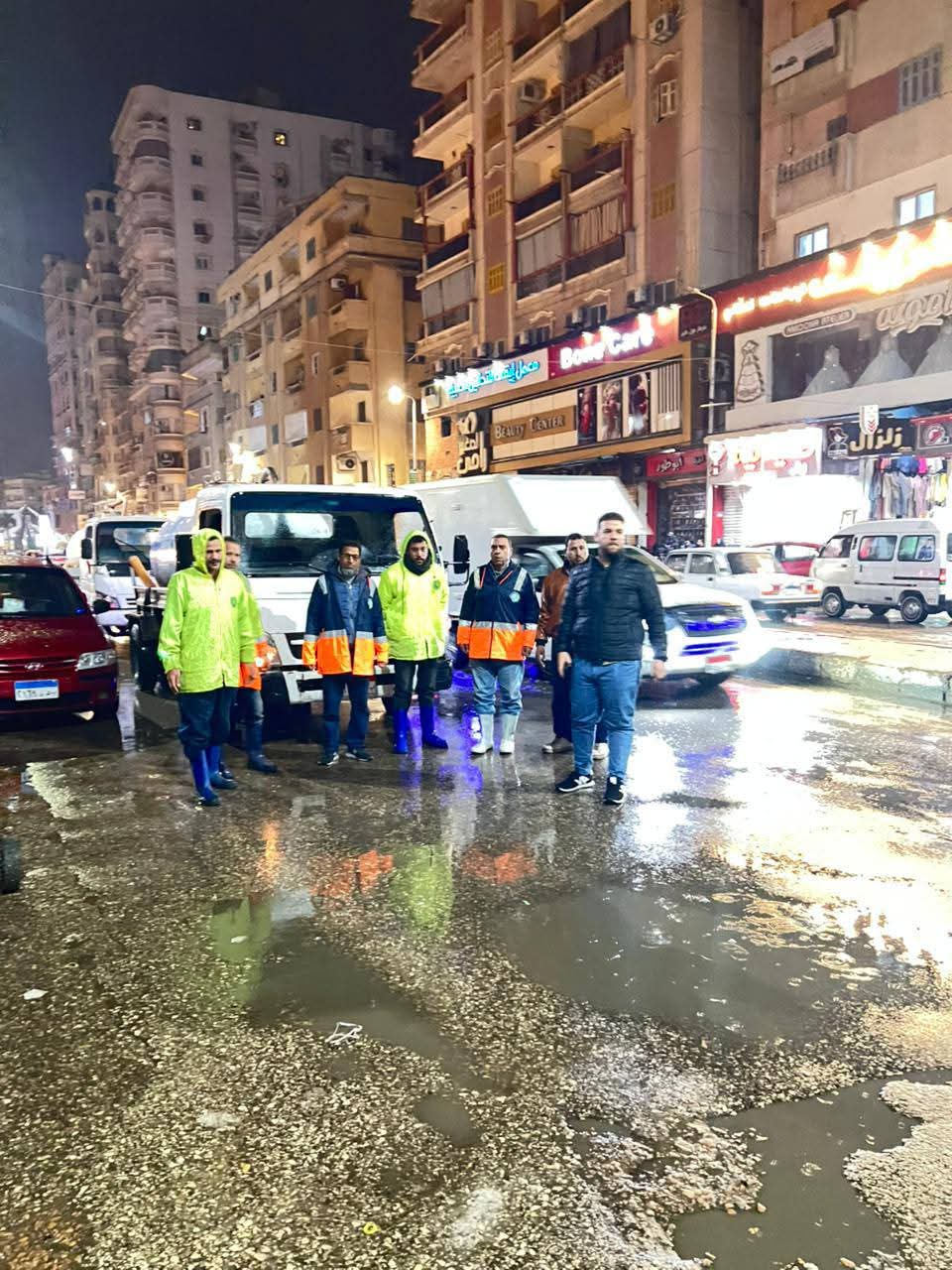 مياه البحيرة ترفع درجة الاستعداد لمواجهة موجة الأمطار الغزيرة
