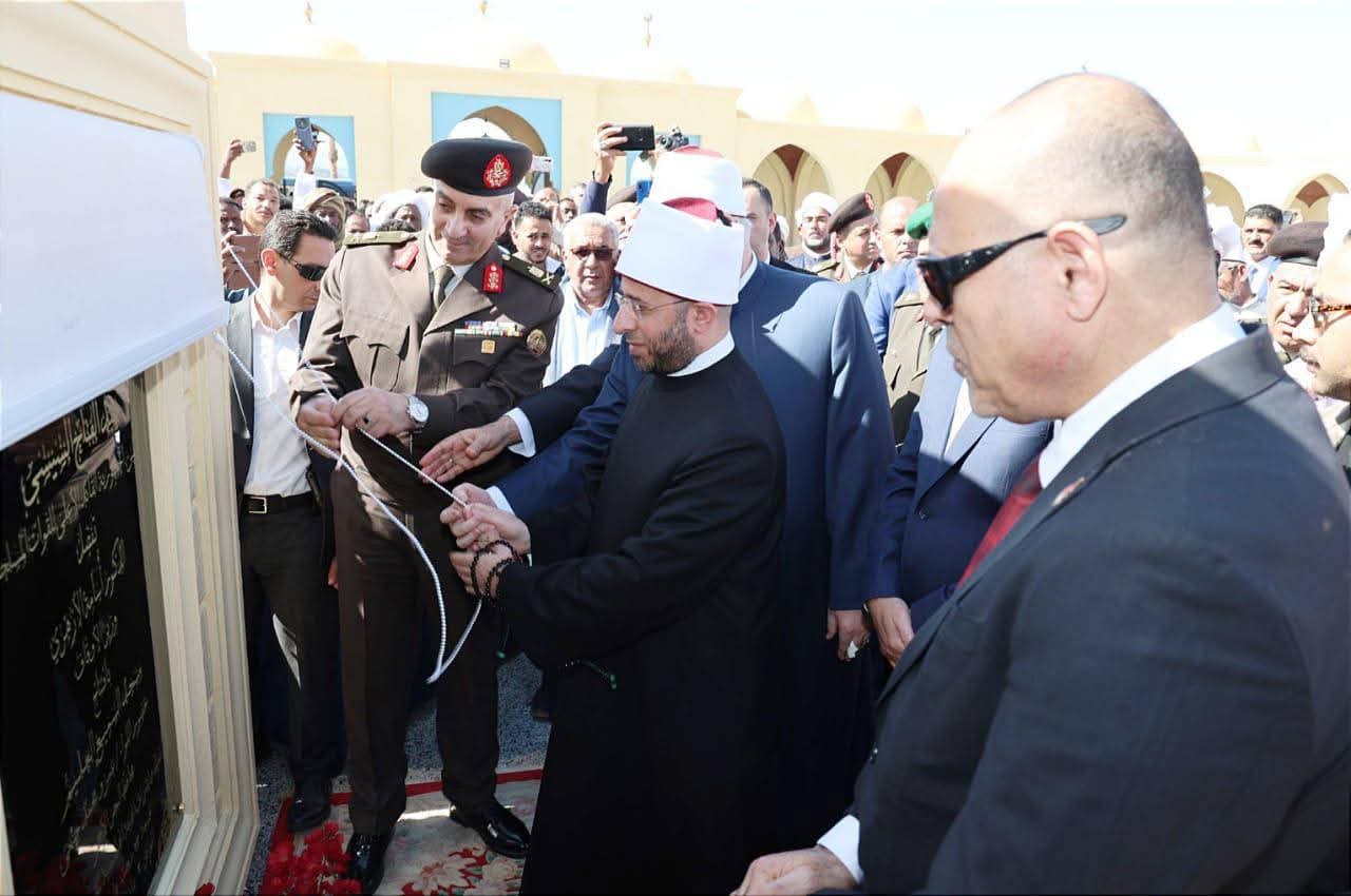 افتتاح مسجدَى الحميد المجيد بحلايب والسميع العليم ببرنيس..و10 آلاف كرتونة مواد غذائية وبطاطين للأهالى