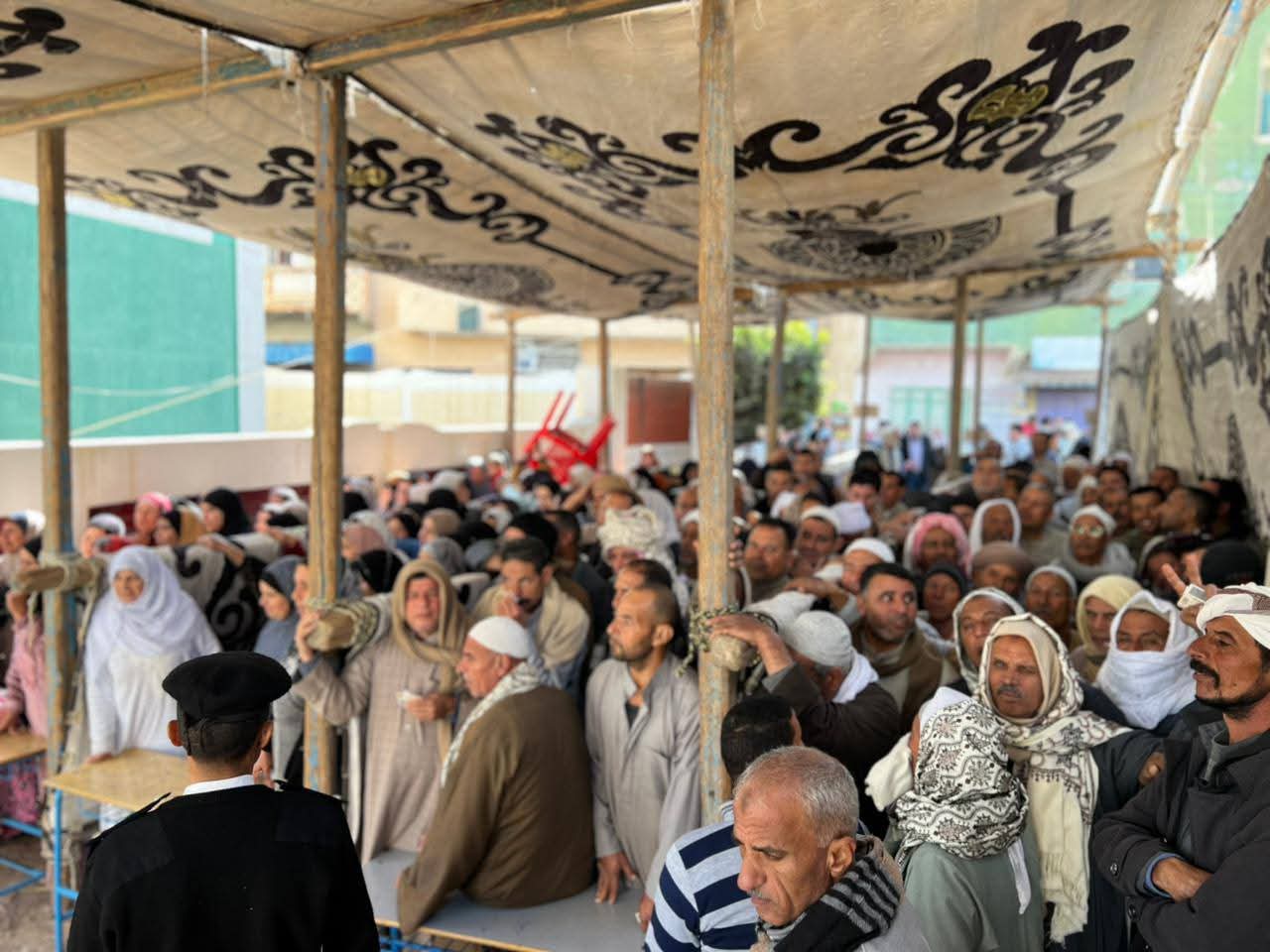 إقبال متزايد على لجان الإقتراع بدوائر البحيرة الأربعة