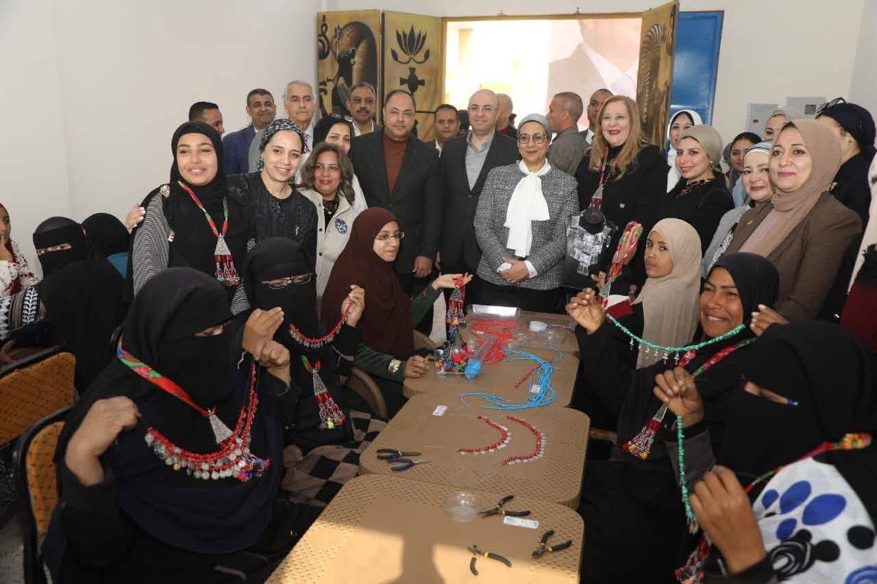 افتتاح مركز ميدوم لتنمية المهارات التراثية والحرفية في بني سويف