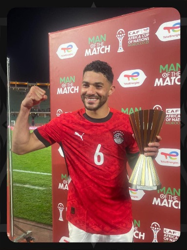 ياسر إبراهيم يفوز بجائزة رجل مباراة مصر وبنين