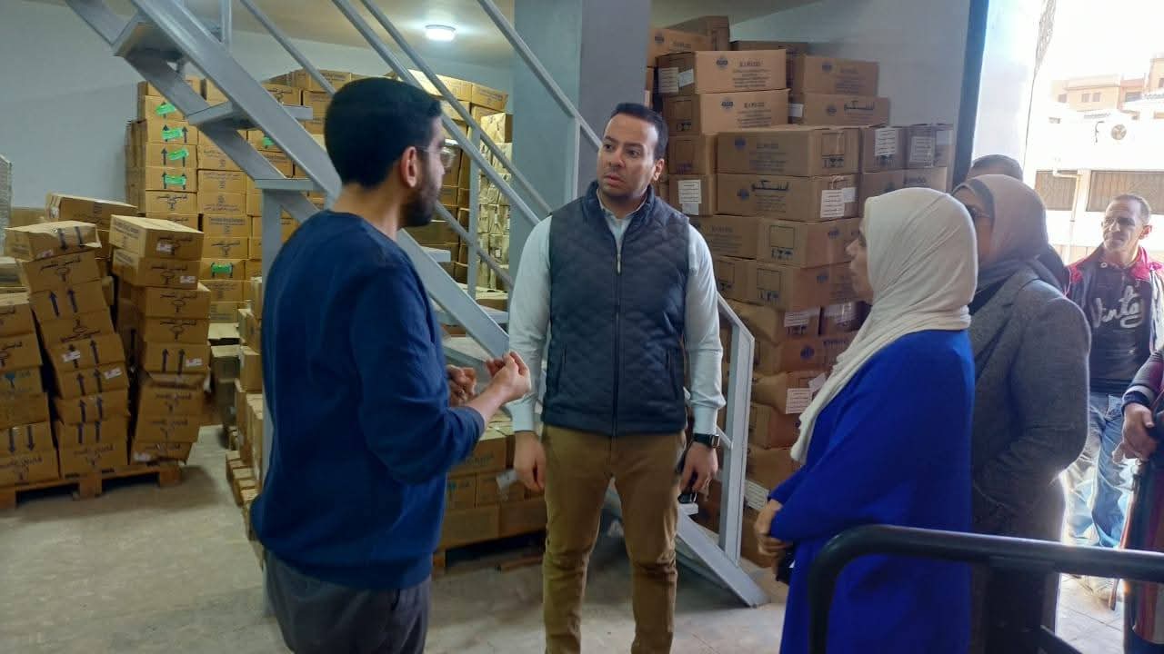 للإطمئنان على توافر الأدوية ..وكيل وزارة الصحة بالبحيرة يتفقد مصنع الأدوية بدمنهور 