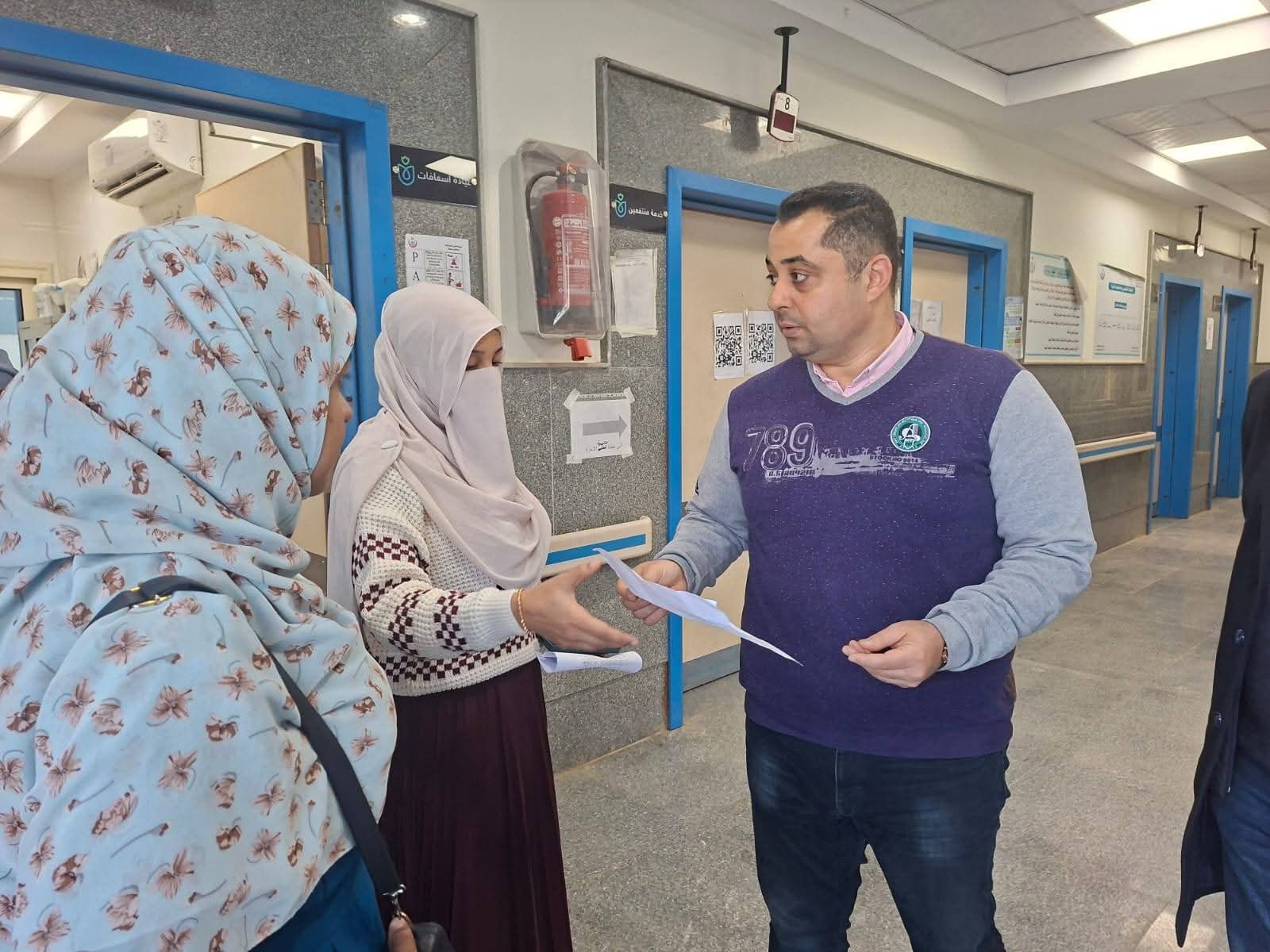 وكيل صحة قنا يتفقد مستشفى قوص ووحدة الكلالسة لمتابعة الخدمات خلال أعياد الميلاد