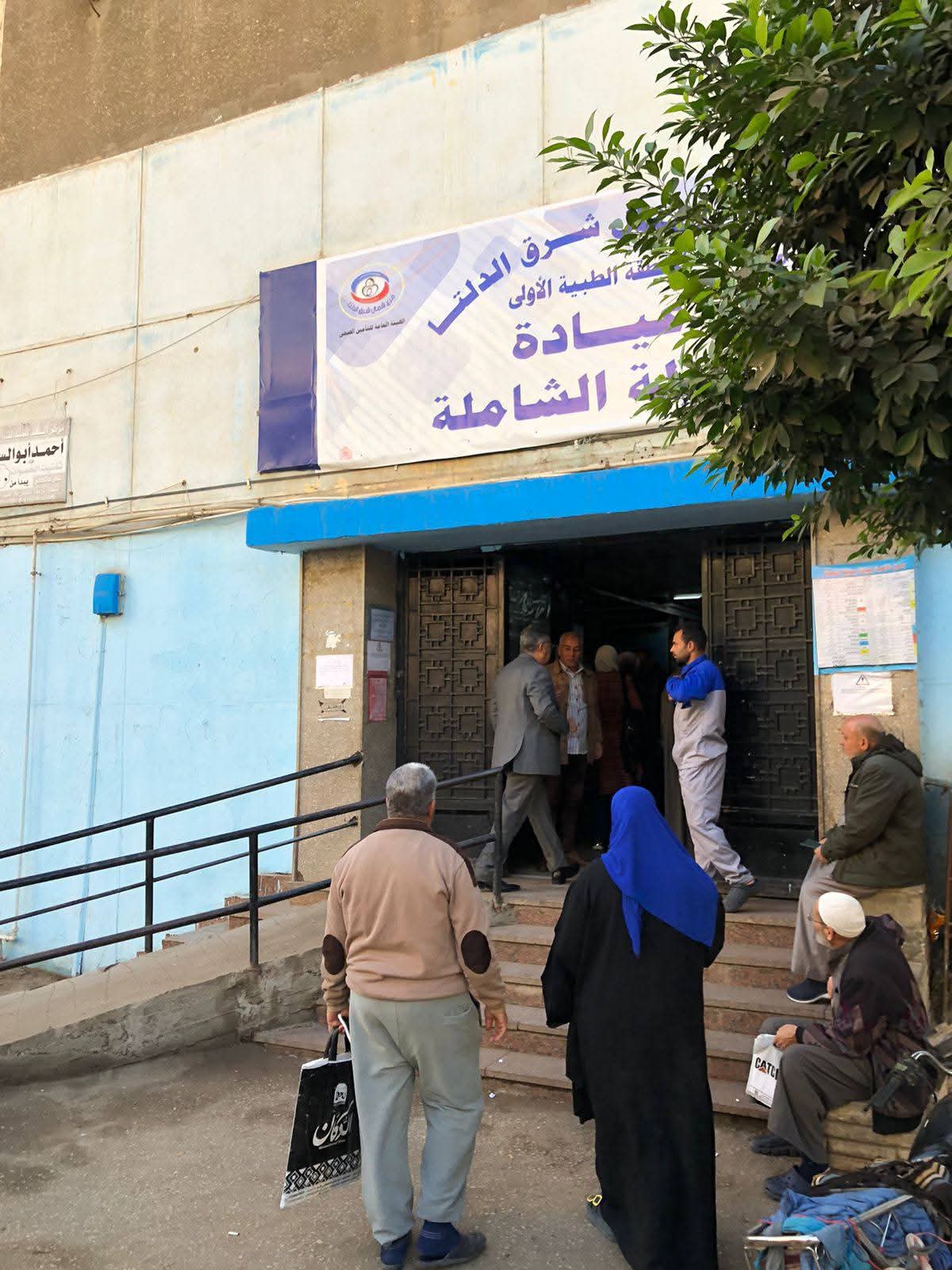 محافظ الدقهلية في زيارة مفاجئة لعيادة التأمين الصحي بجديلة