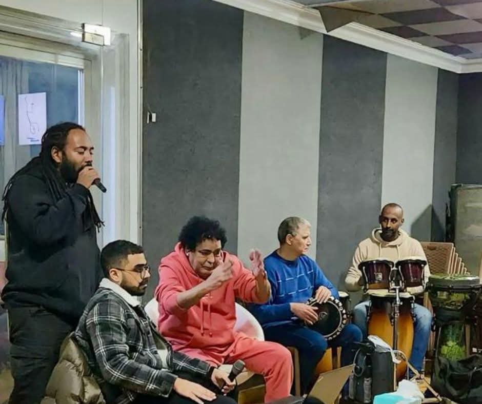 محمد منير يجرى بروفات تحضيرية استعدادًا لحفله مع «ويجز» فى دبي