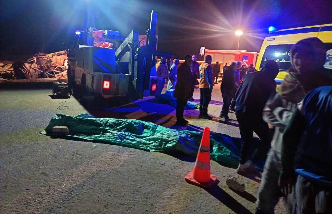وفاة 11 شخصًا وإصابة 9 آخرين.. ننشر أسماء ضحايا ومصابي حادث الطريق الصحراوي بالمنيا
