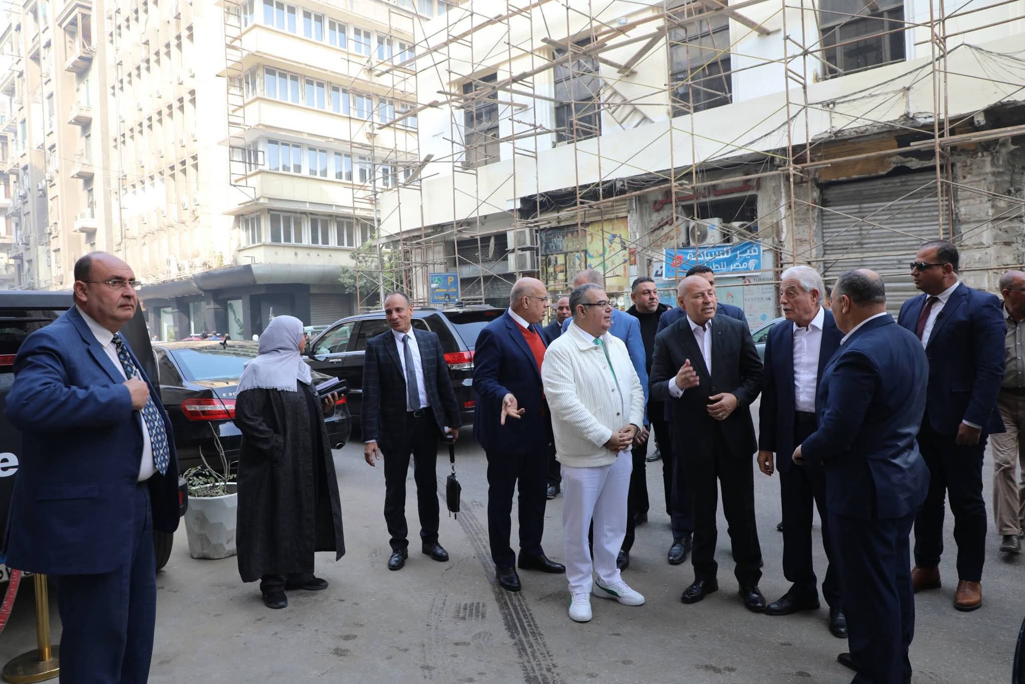 مستشار الرئيس للتنمية المحلية يتفقد أعمال تطوير القاهرة التراثية