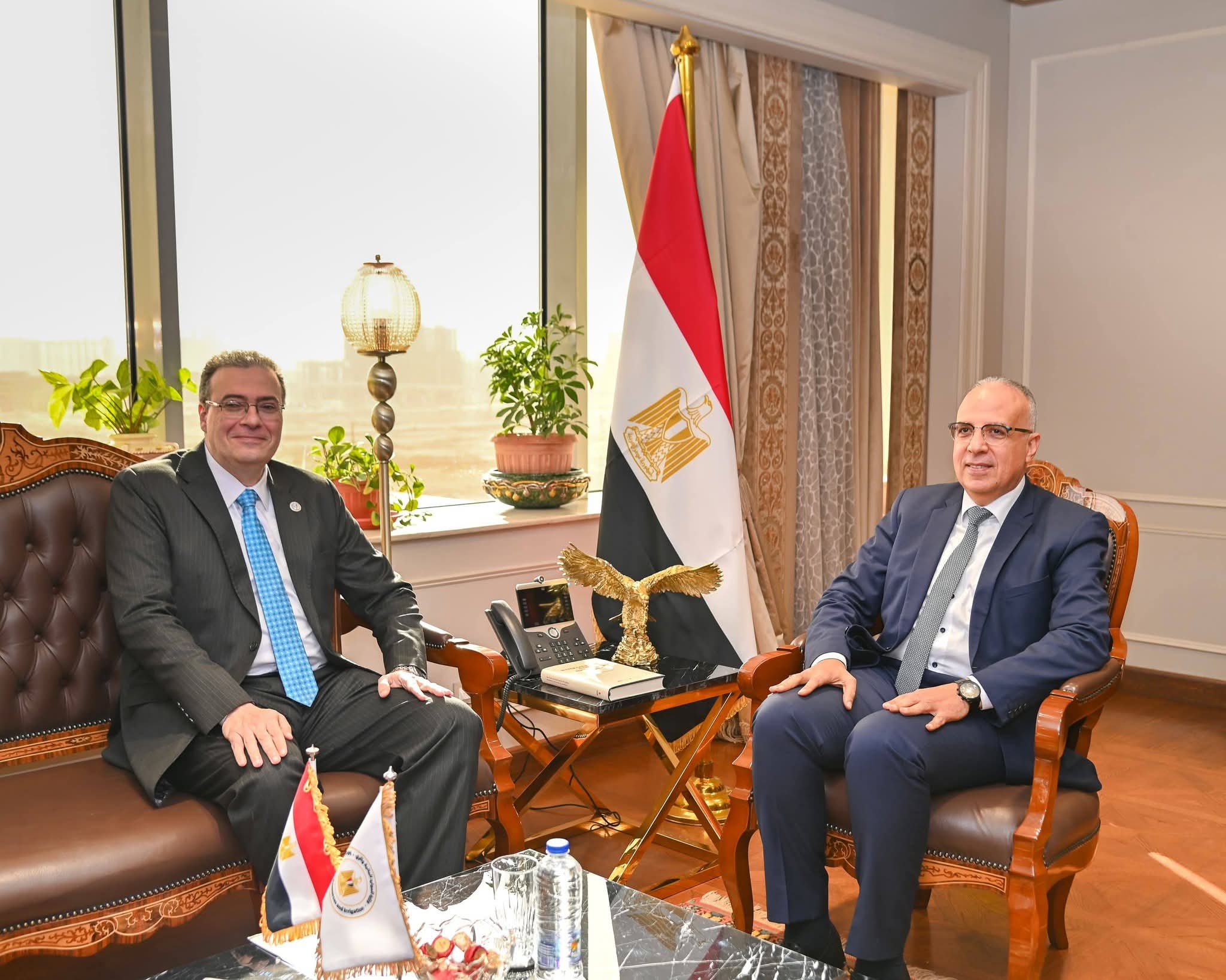 وزير الرى يبحث مع رئيس الجهاز المركزي للتنظيم والإدارة عدد من الموضوعات المشتركة 