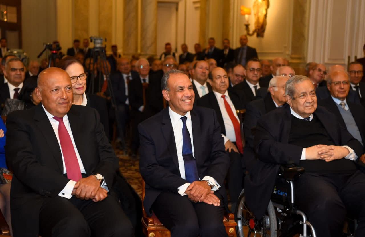 الخارجية تنظم إحتفالية لتكريم السفراء المتقاعدين تقديرًا لمسيرتهم الوطنية