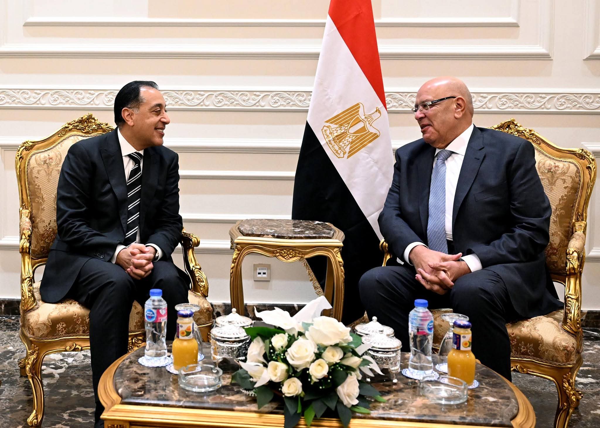 رئيس الوزراء يهنئ المستشار هشام بدوى رئيس مجلس النواب بتولى مهام منصبه