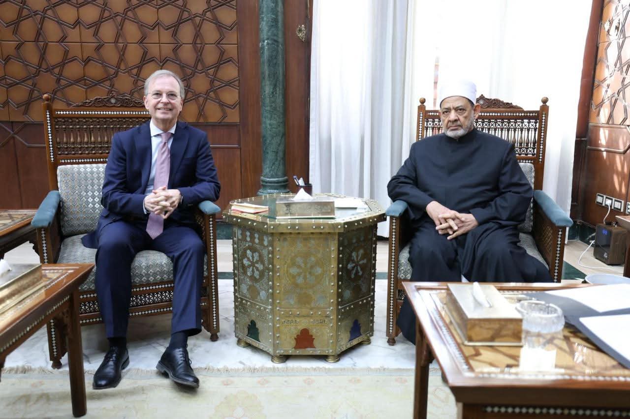 الإمام الأكبر: الأزهر ملتزم برسالة الإسلام فى تعزيز التعايش والتسامح محليًّا ودوليًّا