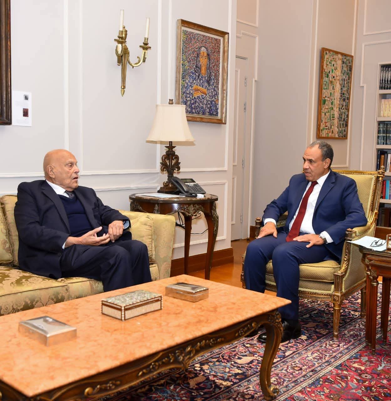 وزير الخارجية يشيد بالدور الإنساني للمشروعات الصحية المصرية للدكتور مجدى يعقوب في أفريقيا