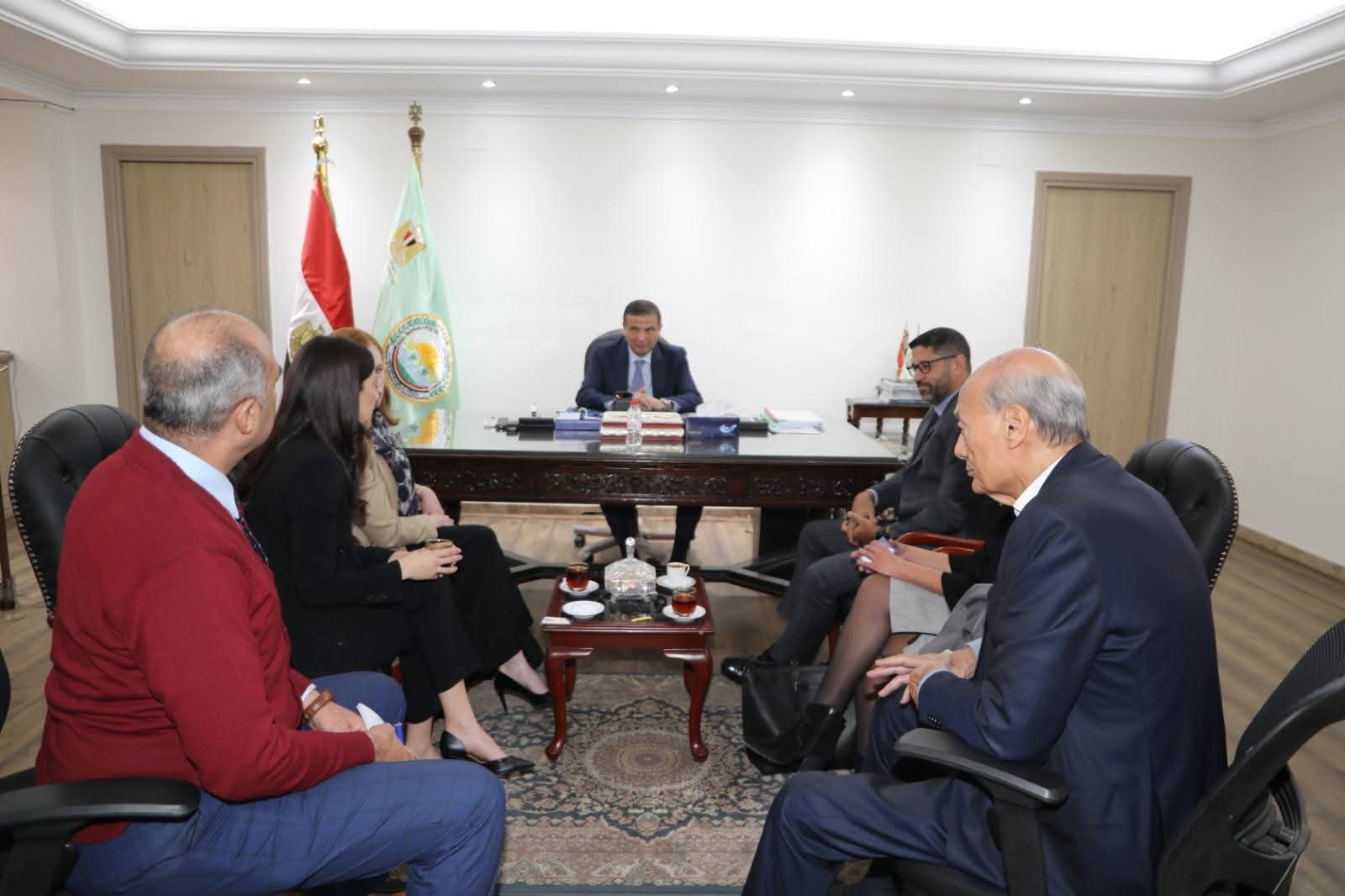 وزير الزراعة يبحث مع ممثلي "كرافت هاينز" توسيع الإستثمارات وتعزيز منظومة الزراعة التعاقدية