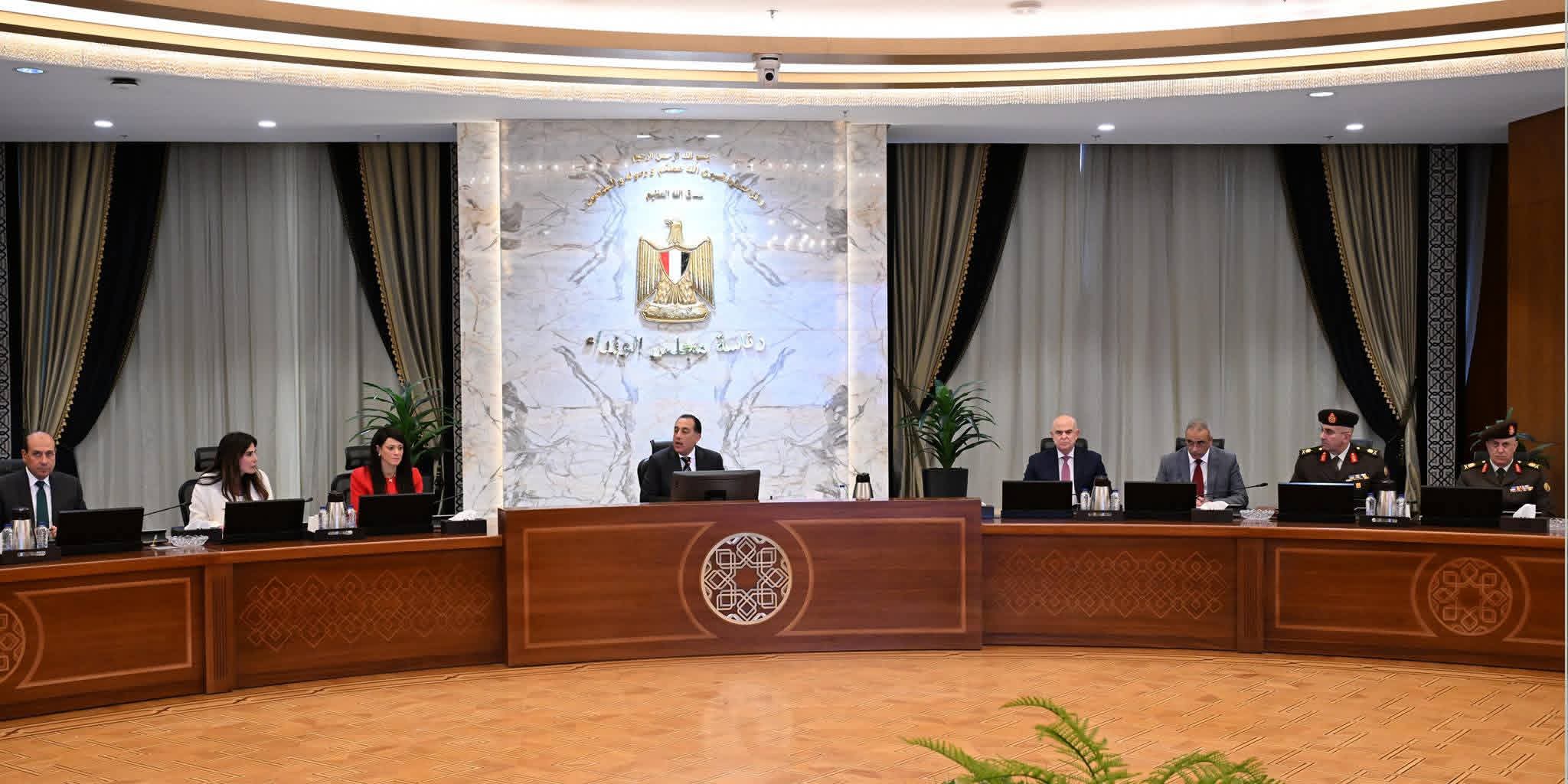 رئيس الوزراء يتابع الموقف التنفيذي والمالي للمرحلة الأولى للمُبادرة الرئاسية "حياة كريمة" واستعدادات بدء المرحلة الثانية 