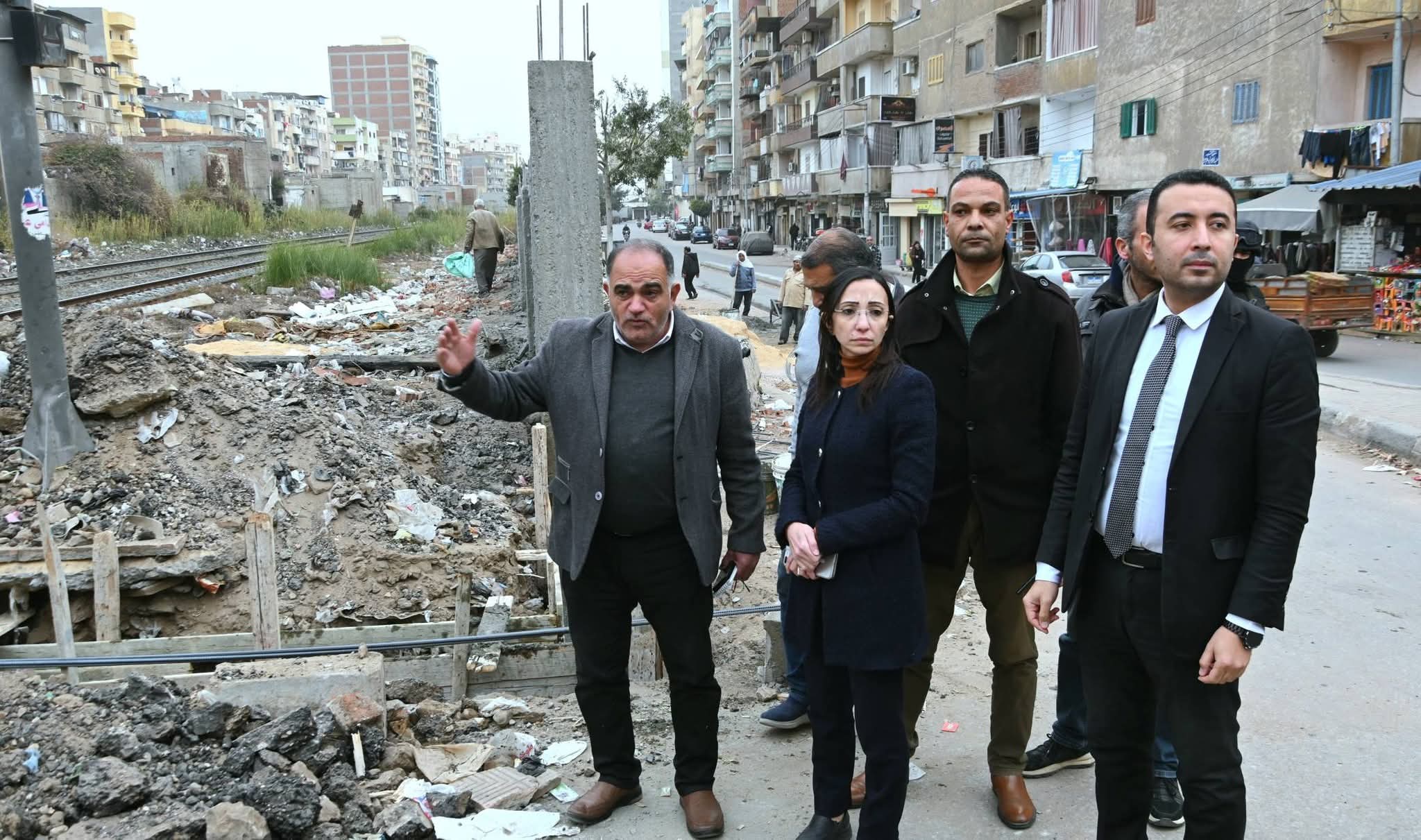 محافظ البحيرة: انتهاء أعمال تطوير مزلقان السكة الحديد أسفل الكوبري العلوي بدمنهور.. فبراير القادم