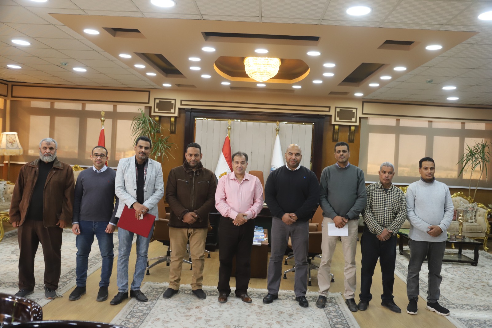 رئيس جامعة قنا يعلن بدء التشغيل الفعلي لتطبيق «قرار» لتعزيز الحوكمة الإلكترونية