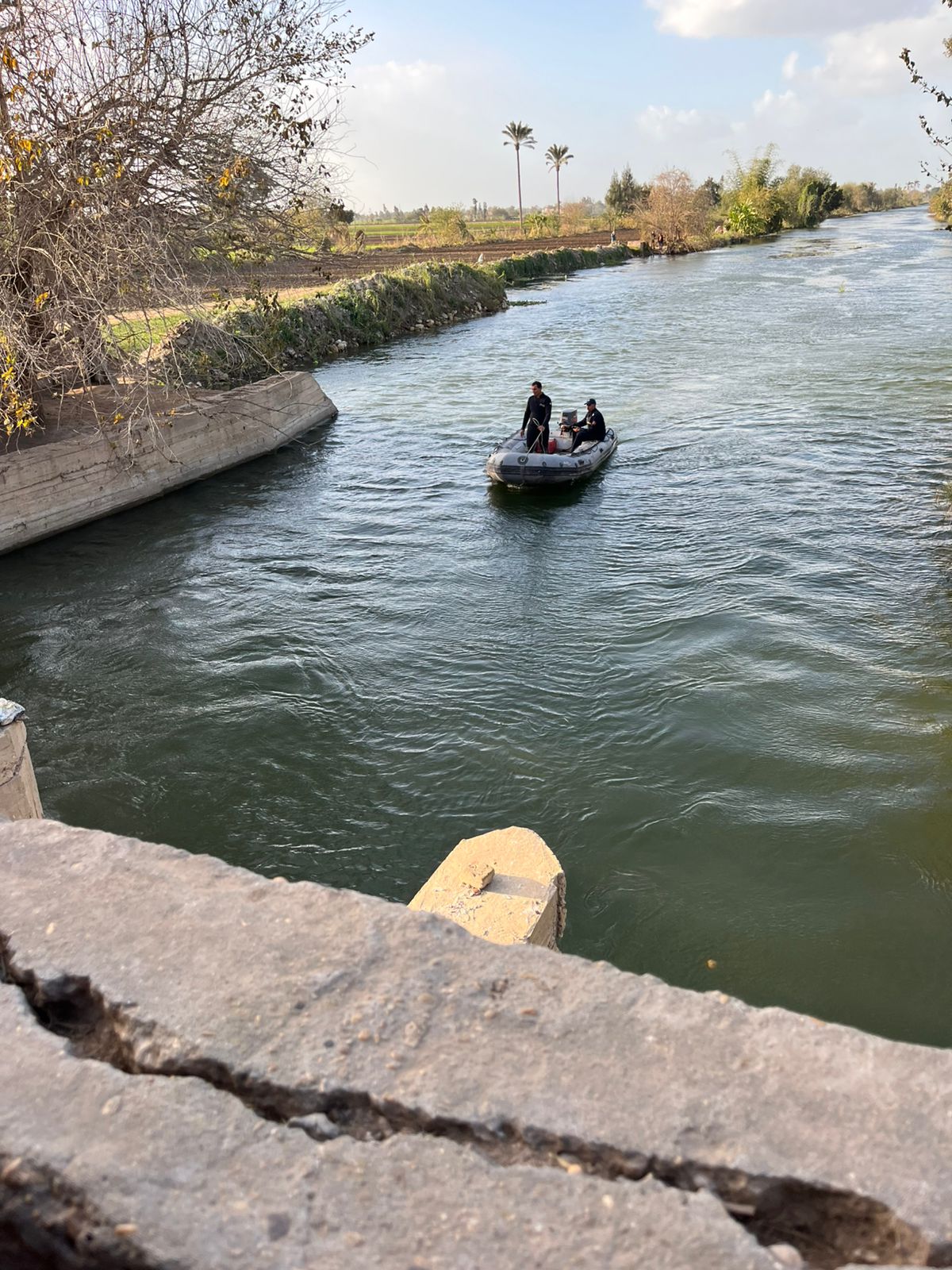 جهود مكثفة للبحث عن طفلة غرقت في مياه ترعة بالبحيرة 
