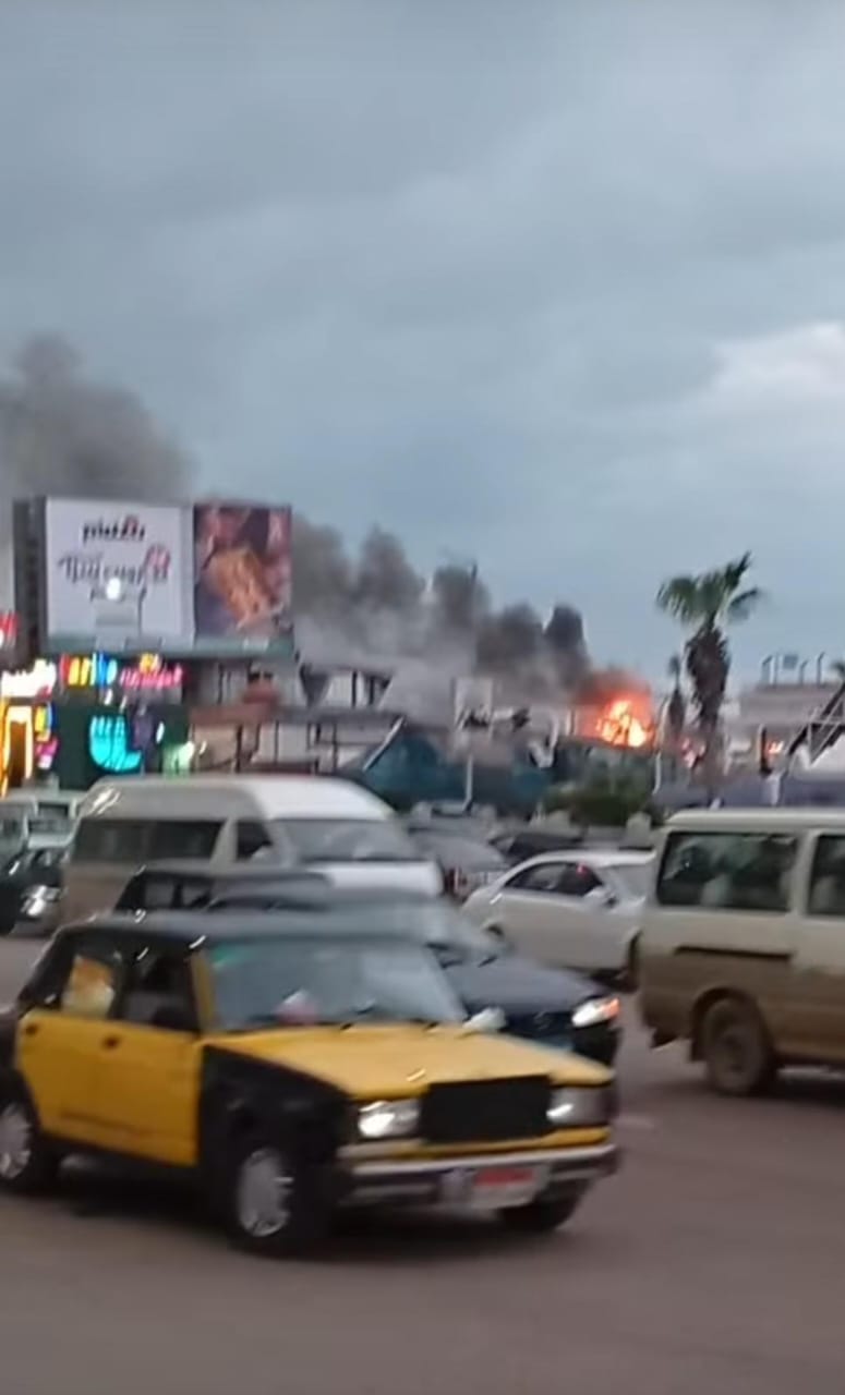السيطرة على حريق بـ"كافيه" شهير في سيدي جابر بالإسكندرية