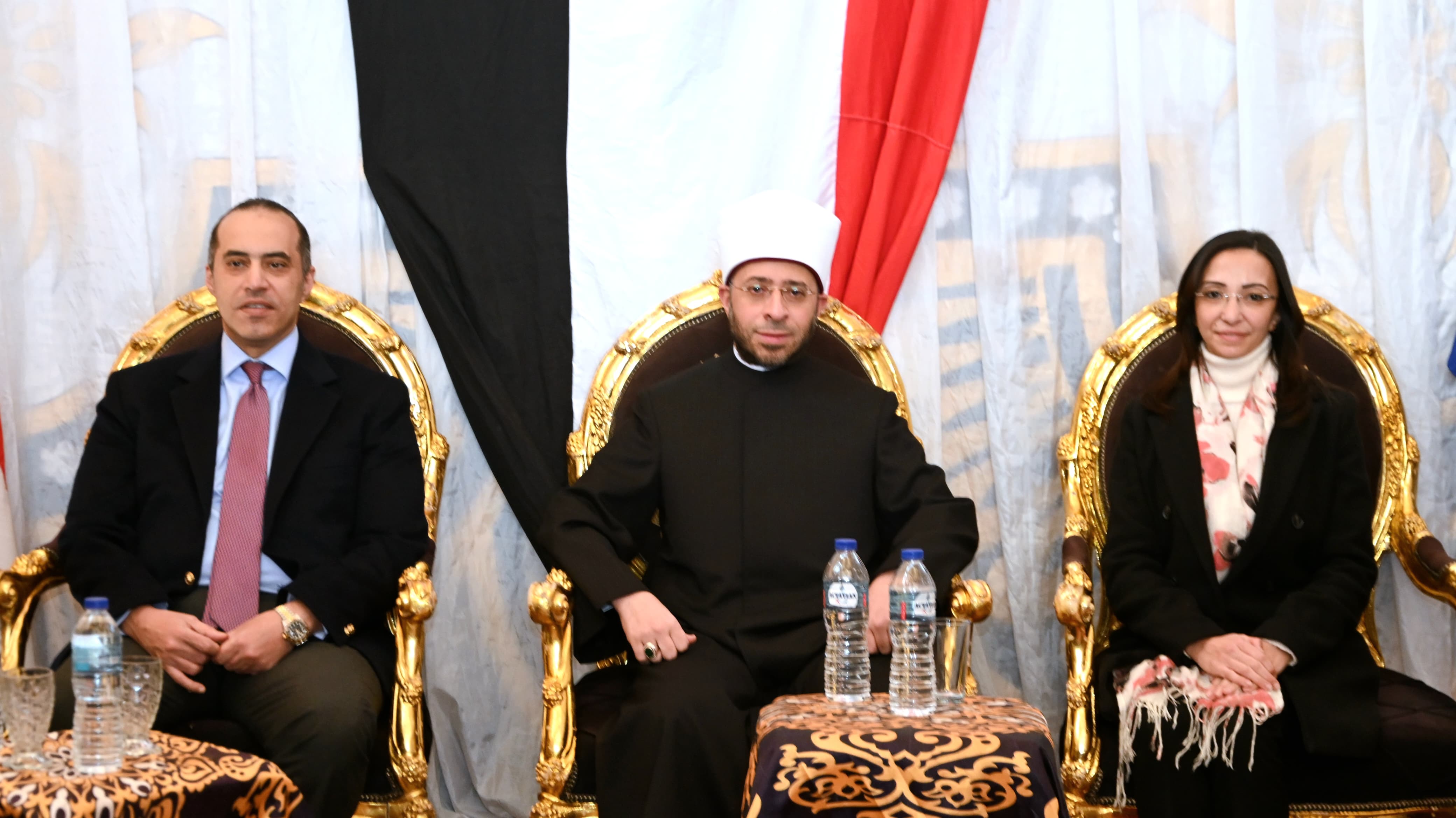 محافظ البحيرة تستقبل وزيرى الأوقاف والمجالس النيابية بقرية أم صابر بمركز بدر