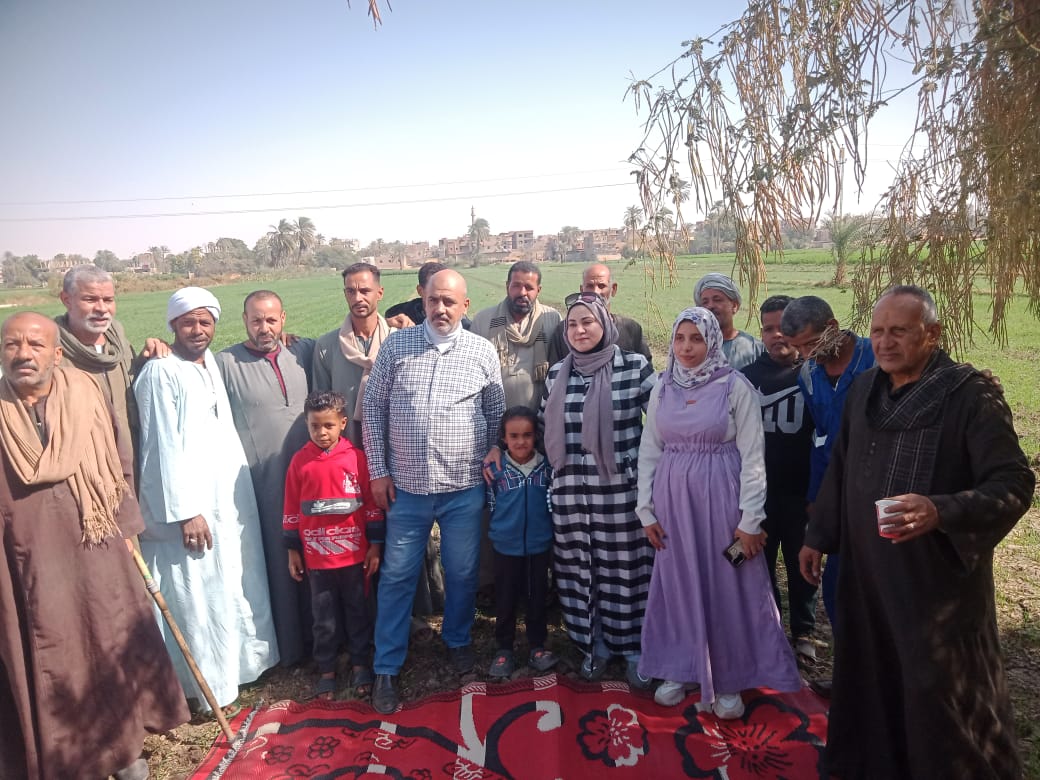 فريق مشروع «الليكارد» للتنمية الزراعية يزور قرية الأشراف القبلية بقنا لدعم الزراعة الحديثة