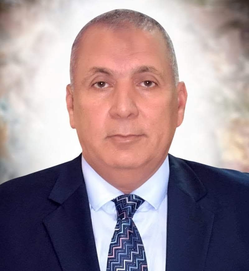 محافظ الوادي الجديد يصدر قرارًا بتكليف عدد من رؤساء المراكز والإدارات 
