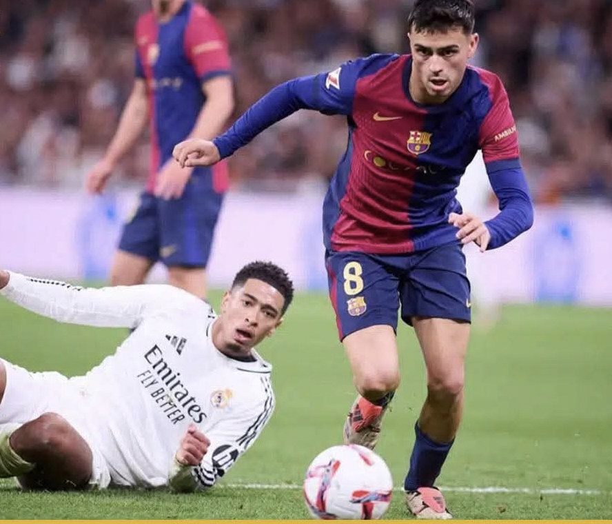 بيدرى يغيب عن برشلونة 7 مباريات