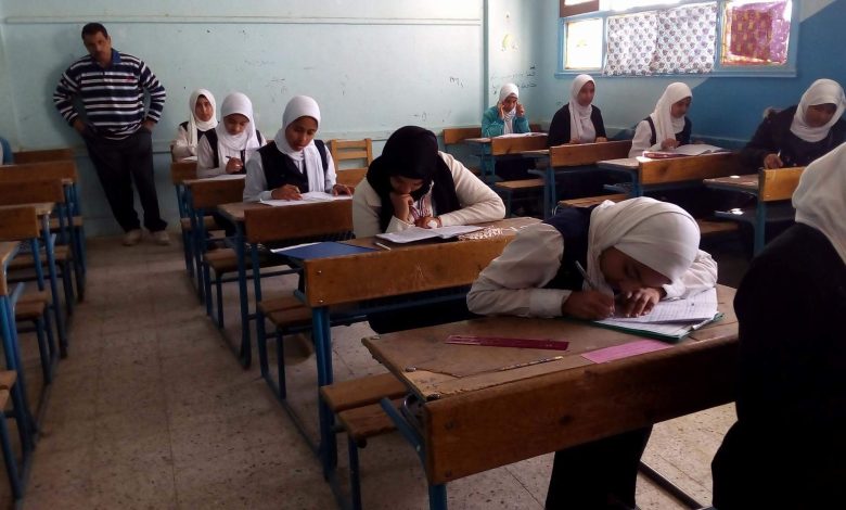 امتحان الشهادة الإعدادية