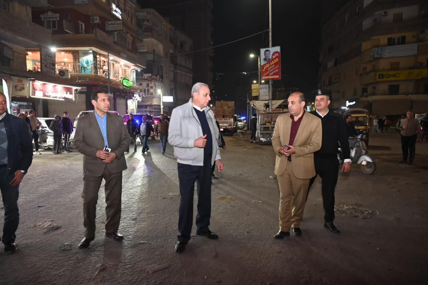 على مدار 3 ساعات ليلاً.. محافظ الغربية يجوب شوارع المحلة لإعادة الانضباط